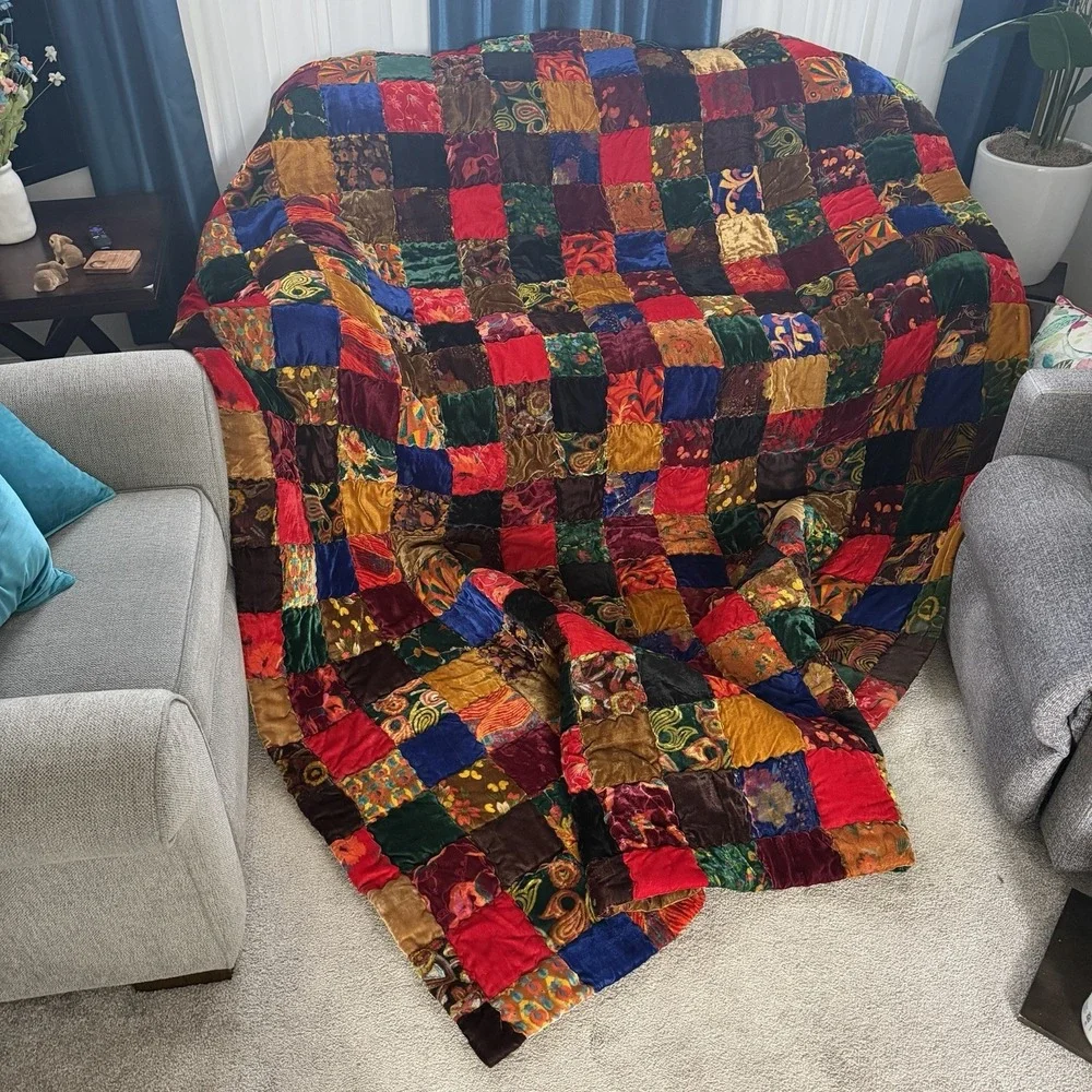 VTG 70s 80s Velvet Quilt Bedspread Patchwork Hippie Boho Blanket Queen 107x82‎